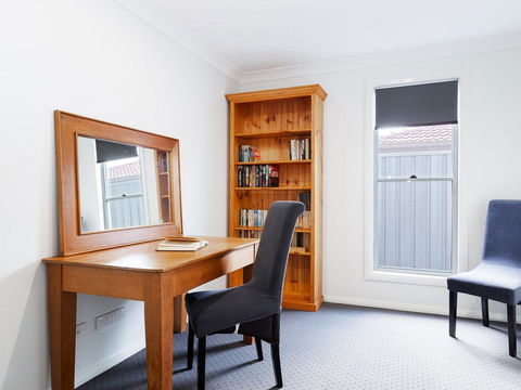 'Birubi Breezes', 2/7 Fitzroy St - Large Duplex With Air Conditioning, WIFI & Only 5 Minute Walk To The Beach - Accommodation Noosa 2