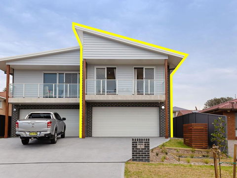'Birubi Breezes', 2/7 Fitzroy St - Large Duplex With Air Conditioning, WIFI & Only 5 Minute Walk To The Beach - Accommodation Noosa 0