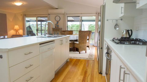 'RIVERSIDE RETREAT' 544 Ocean Drive, North Haven - Accommodation Noosa 2