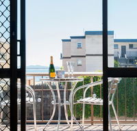 1 'BAHIA' 47 RONALD AVE - GREAT LOCATION WITH FILTERED WATER VIEWS - Accommodation Noosa