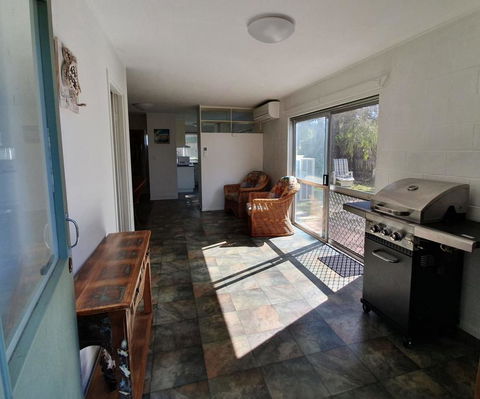 1 Spectrum Street, Rainbow Beach- Close To Shops And Main Beach - Accommodation Noosa 1