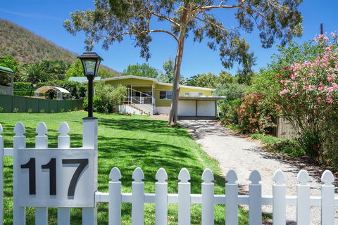 117 Fitzroy Street - Accommodation Noosa 0
