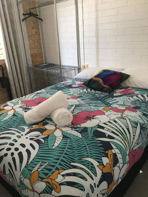 17 North Street Budget Accommodation - Accommodation Noosa 1
