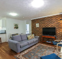 2 Bedroom St Lucia Apartment close to UQ and CityCat - Accommodation Noosa