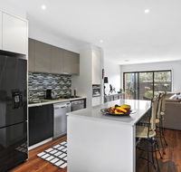 2 Bedroom Townhouse - Family  Corporate Bookings Only - Accommodation Noosa