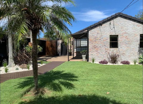 Caba Beach Cabin - Accommodation Noosa 0