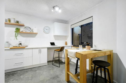 CENT29 - Riverside Retreat - Accommodation Noosa 3