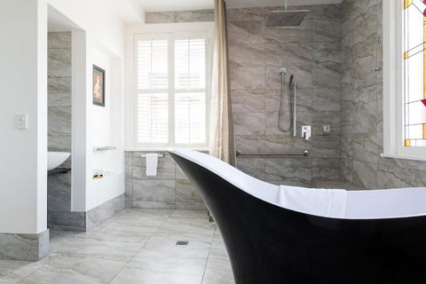 CIRCA 1936 Art Hotel - Accommodation Noosa 4
