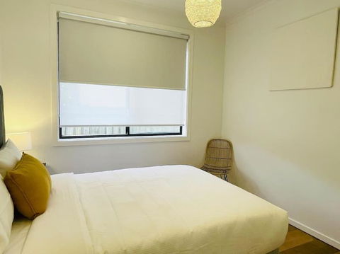 D132 Well Keep Secret Lake Home - Accommodation Noosa 3