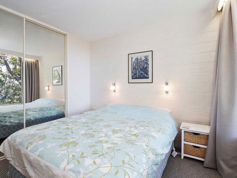 3 'Far Horizons' 77 Ronald Avenue - Cosy Comfortable Unit With Filtered Views - Accommodation Noosa 2