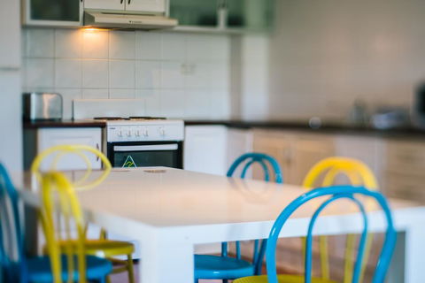 3 Bedroom Apartment / Spence St - Accommodation Noosa 0