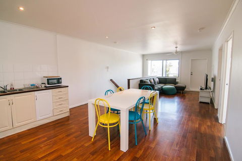 3 Bedroom Apartment / Spence St - Accommodation Noosa 3