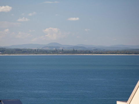 33 Gloucester St -huge Holiday House In Nelson Bay With Pool And Stunning Water Views - Accommodation Noosa 1