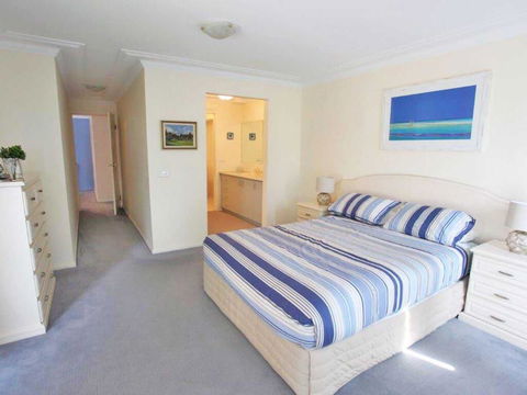 7 'Florentine' 11 Columbia Close - Air Conditioned Unit With Fantastic Views Of Little Beach - Accommodation Noosa 3