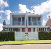 7 Judith Street - Stunning duplex with ducted air - Accommodation Noosa