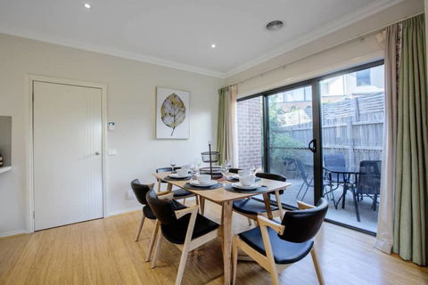 70, Greenbell Doncaster@4Bd3Bth, WestField, Freecarpa - Accommodation Noosa 2