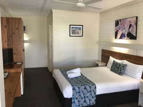 7th Street Motel - Accommodation Noosa 0