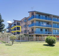 8 'The Helm' 22 Voyager Close - hear the waves from Shoal Bay Beach - Accommodation Noosa