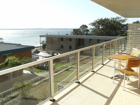9 'Blue Vista', 13 Victoria Parade - Studio With Stunning Views - Accommodation Noosa 1