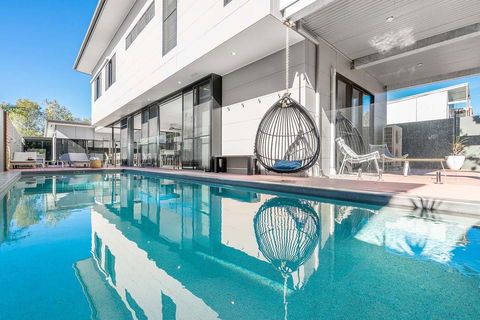 A PERFECT STAY - Catalina's - Accommodation Noosa 0