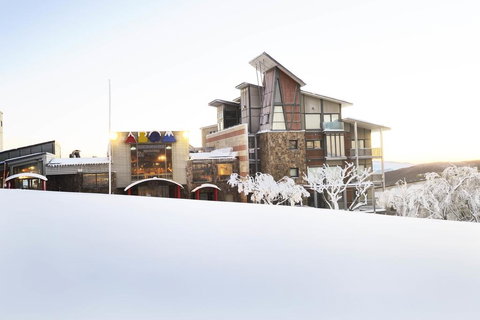 Abom Hotel - Accommodation Noosa 2