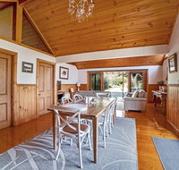 Abrahams On Bank - Accommodation Noosa