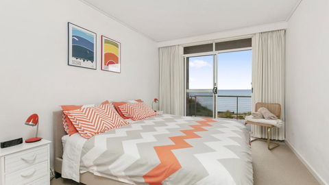 ABSOLUTE BEACHFRONT - FRANKSTON - Accommodation Noosa 3