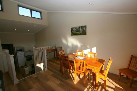 Acacia 5/2 Kirwan Close - Accommodation Noosa 1