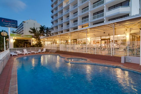 Acacia Court Hotel - Accommodation Noosa 0