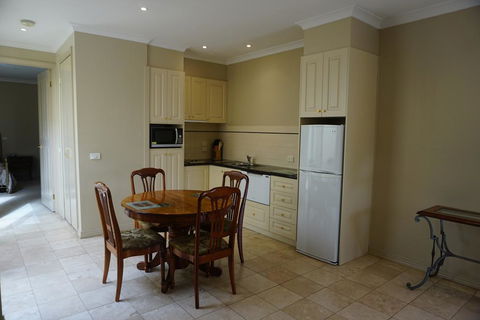 Acacia Terraces - Accommodation Noosa 2