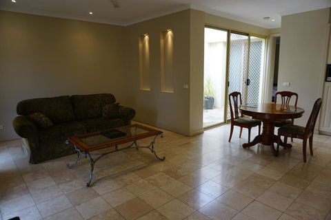 Acacia Terraces - Accommodation Noosa 1