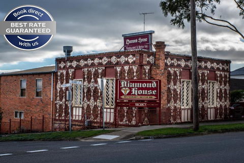 Diamond House Heritage Restaurant And Motor Inn - Accommodation Noosa 0