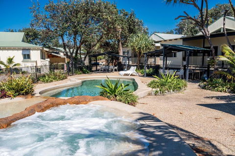 E.V. - Eurong Beach Villa - Accommodation Noosa 0