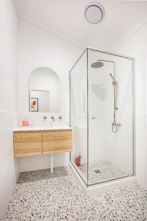 EM Apartments - Accommodation Noosa 2