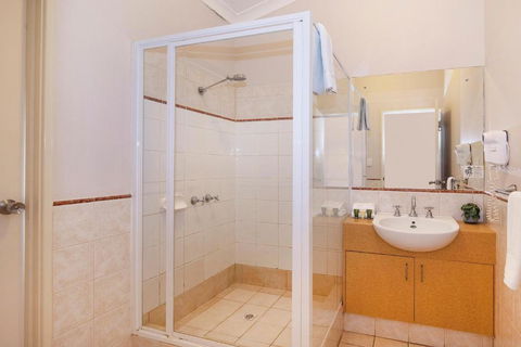 EM Apartments - Accommodation Noosa 1