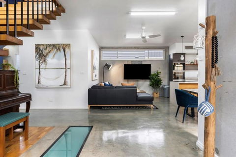 Exquisite Beachside Mansion - Accommodation Noosa 4
