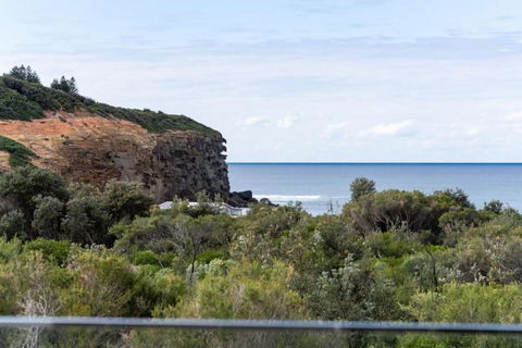 Exquisite Beachside Mansion - Accommodation Noosa 2