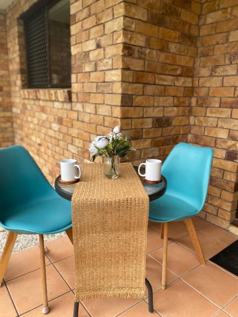 Fabulous Canal-front Unit In Mooloolaba - Accommodation Noosa 3
