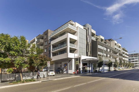 GLAD1 - Monash Rd - Gladesville - Accommodation Noosa 0