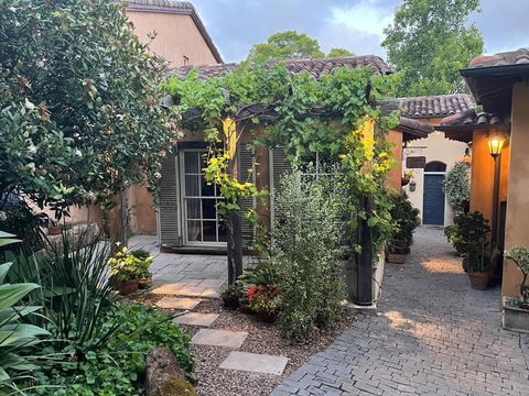 Guestlands Italia B&B - Accommodation Noosa 4