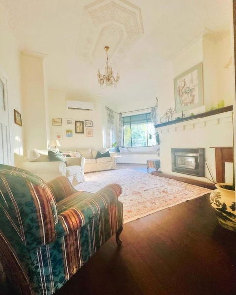 Hilltop Cottage - Accommodation Noosa 0