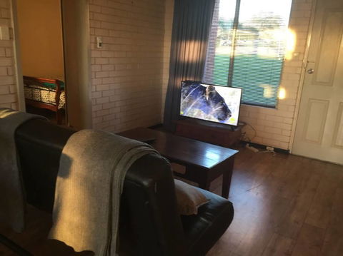 Affordable Apartment Close To City And Beaches - Accommodation Noosa 2