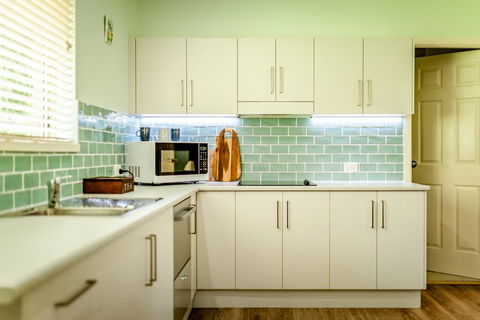 Alarks Nest Bed And Breakfast - Accommodation Noosa 3