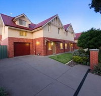 Albury Suites - Schubach Street - Accommodation Noosa