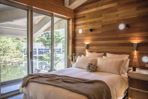 Alkira Award Winning Luxury Beachfront Rainforest Holiday House - Accommodation Noosa 1