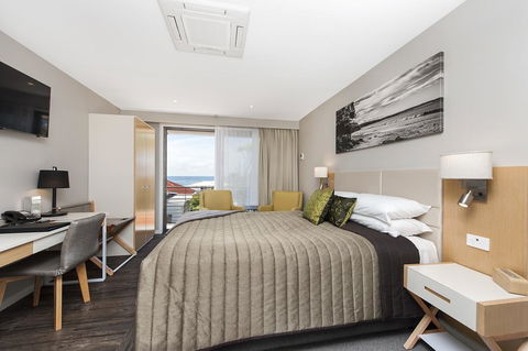 Allure On Ocean Motel - Accommodation Noosa 2