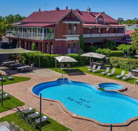 Alzburg Resort - Accommodation Noosa