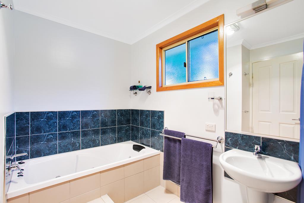 Lake Borumba QLD Accommodation Noosa