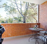 Amanda Court 2/1 Weatherly Cl - Renovated unit with aircon wifi and Close to the beach - Accommodation Noosa