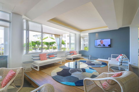 Amazing Ocean Views Resort Apartment - Accommodation Noosa 3